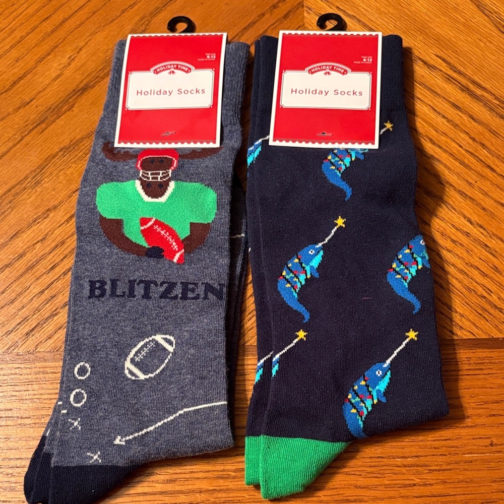 NWT Men’s Christmas Holiday Socks football and Fish Designs
